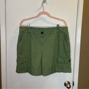 Woolrich / Womens / Bay Leaf Green Shorts /  High Rise Classic Fit Size 16